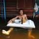 Illustration for article titled The Ingenuity of Thailand During Their Massive Flood Is Very Impressive